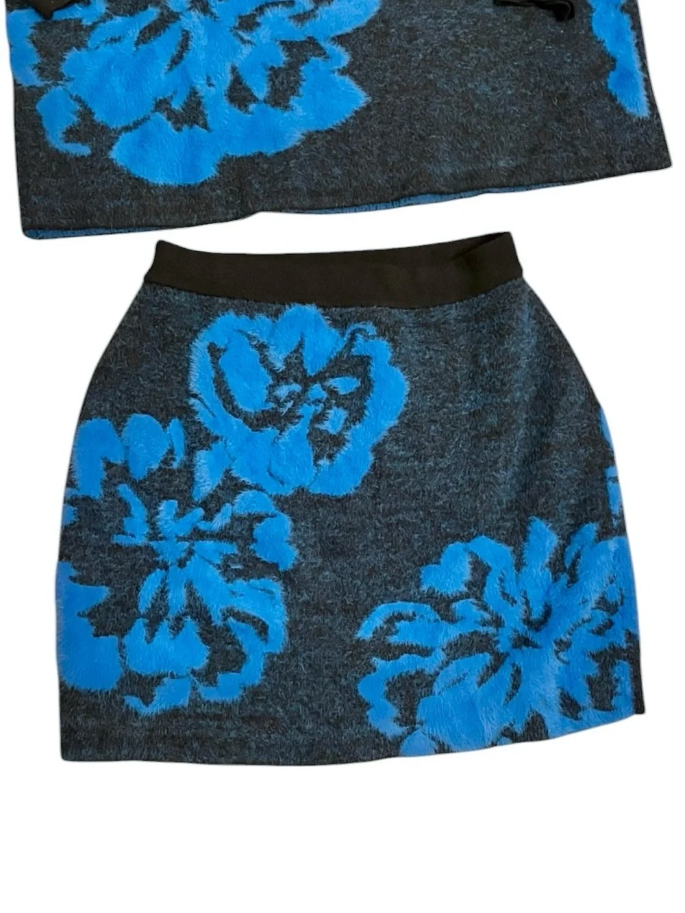 BY ANTHROPOLOGIE Fuzzy Sweater Skirt Matching Set